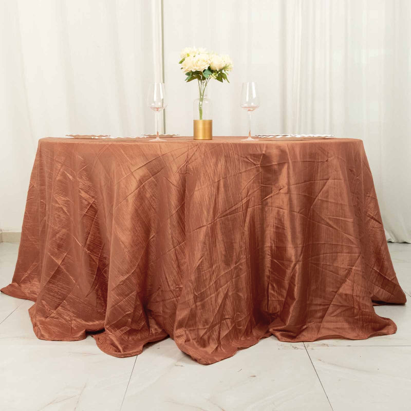 132" Accordion Crinkled Taffeta Round Tablecloth