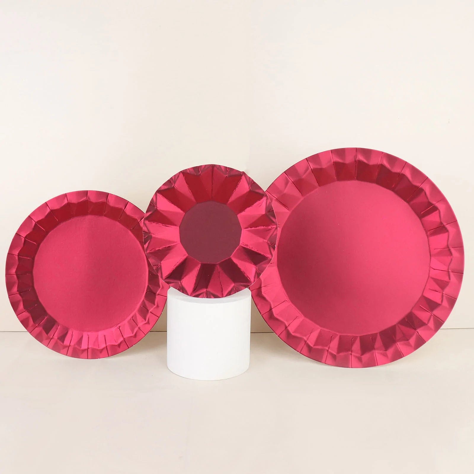 25 Metallic Round Paper Salad Dinner Plates with Geometric Design - Disposable Tableware