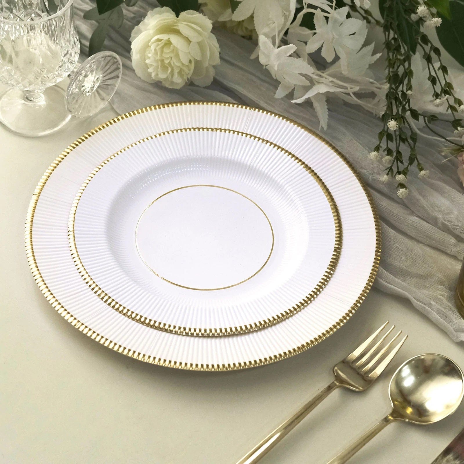 25 Metallic Round Paper Salad Dinner Plates with Textured Rim - Disposable Tableware
