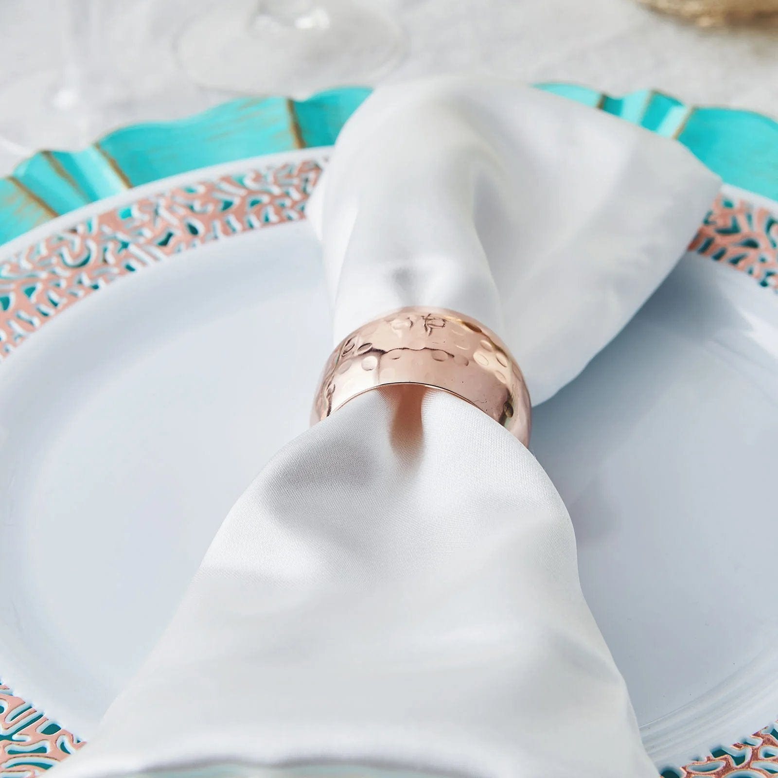 4 Hammered Napkin Rings Set