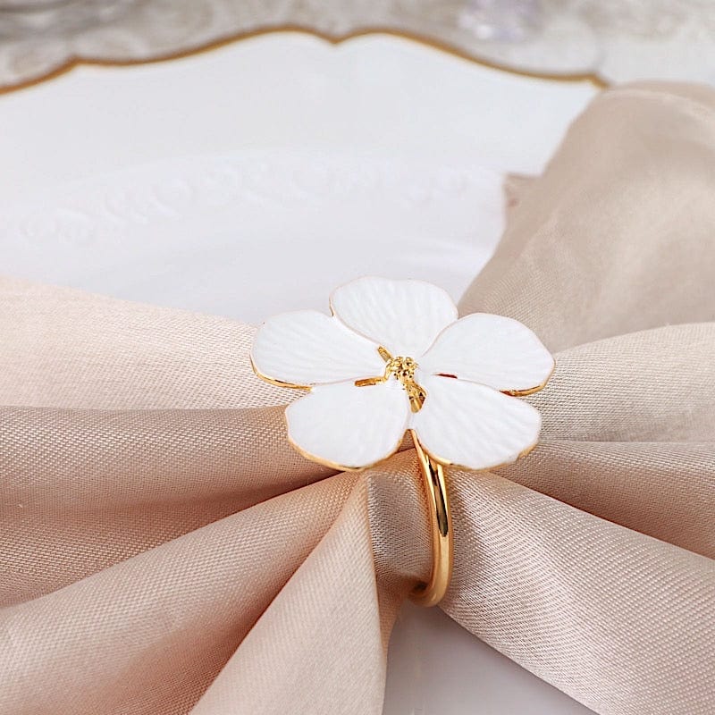 4 Metallic Napkin Rings with Flower Design - Gold and White NAP_RING27_WHTGD