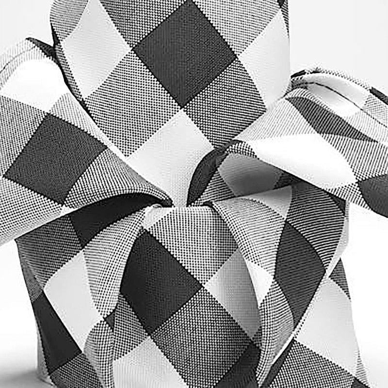 5 Checkered Gingham Polyester Napkins 15" x 15"