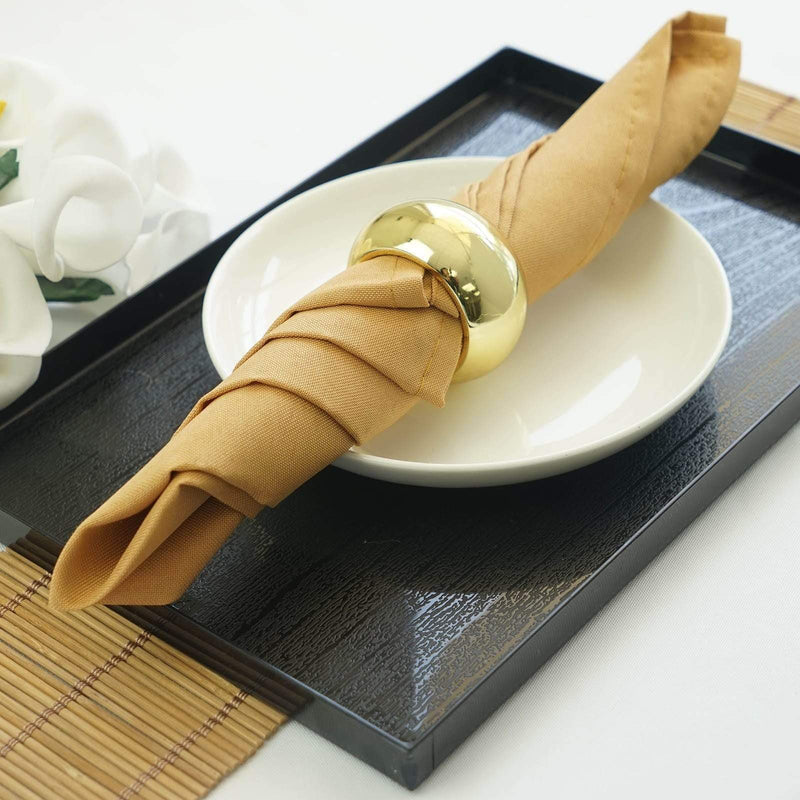 5 Polyester Napkins 17" x 17"