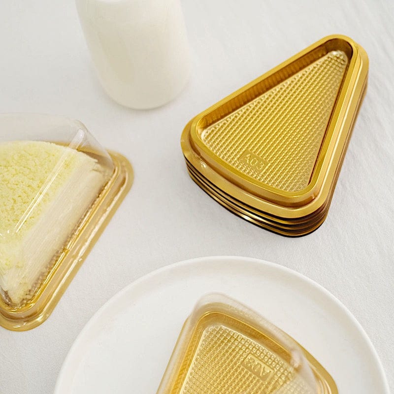 50 Triangle Cake Slice Boxes Plastic Wedding Favor Holders - Gold and Clear BOX_5X3_CAKE05_GOLD