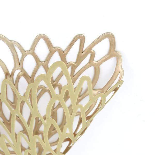 6 pcs 15" wide Dahlia Flower Round Vinyl Placemats