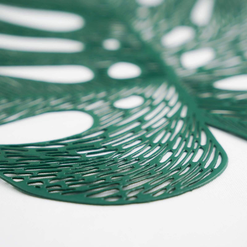 6 pcs 18" Tropical Monstera Leaf Metallic Vinyl Placemats