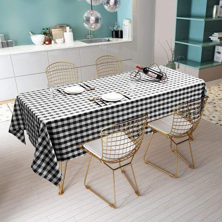 60" x 126" Checkered Gingham Polyester Tablecloth - Black TAB_CHK60126_BLK