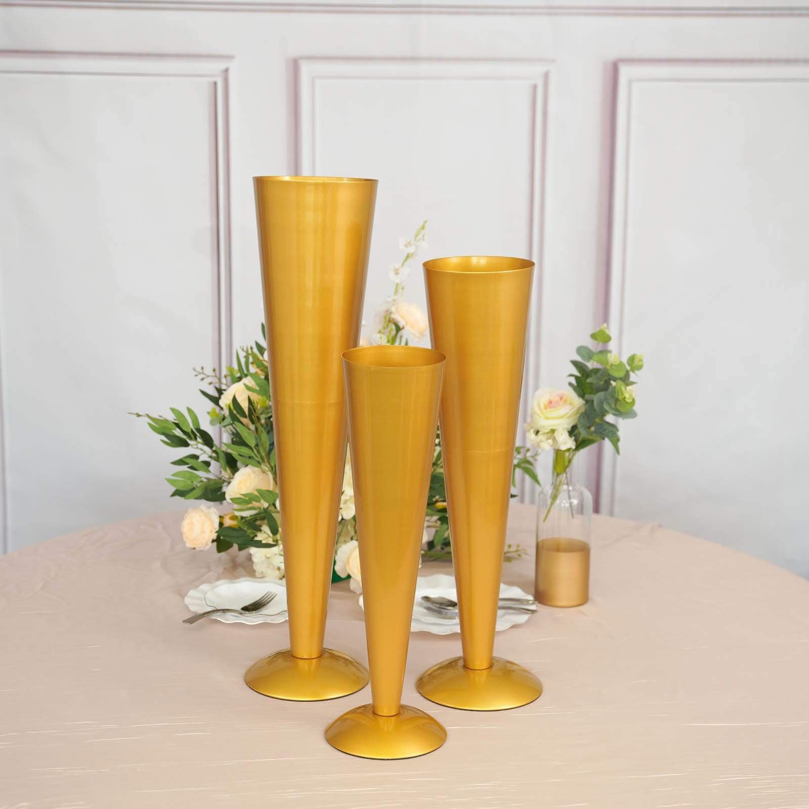 Metal Trumpet Wedding Flower Vase - Gold