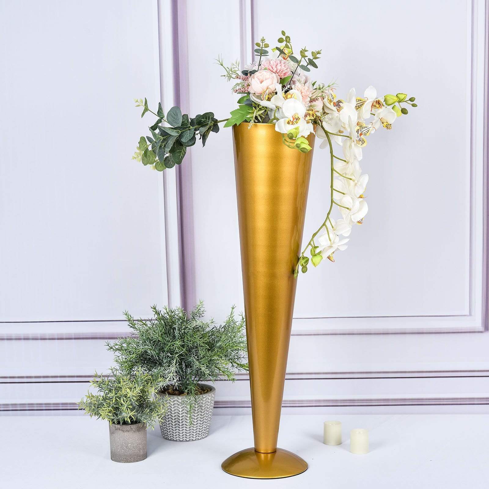 Metal Trumpet Wedding Flower Vase - Gold