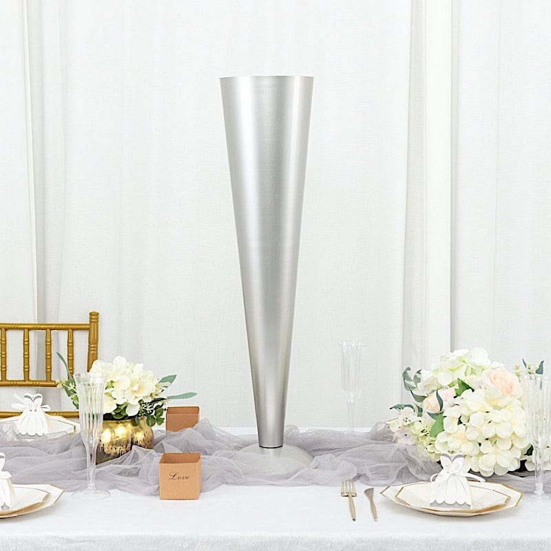 Metal Trumpet Wedding Flower Vase - Gold