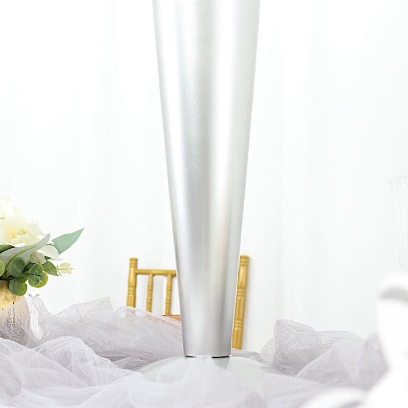 Metal Trumpet Wedding Flower Vase - Gold